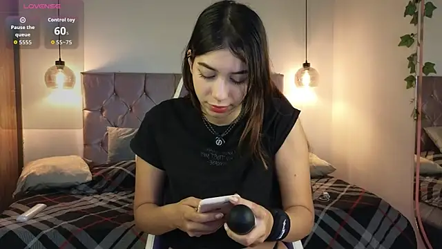 Snapshot of lila_min chatting on September 2025 01:55:01 PM lila min online show from September 2025 01:55:01 PM