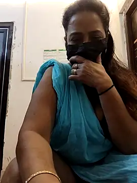 Snapshot of Shruti_Bhabhi38 chatting on November 2025 01:11:01 PM Shruti Bhabhi38 online show from November 2025 01:11:01 PM