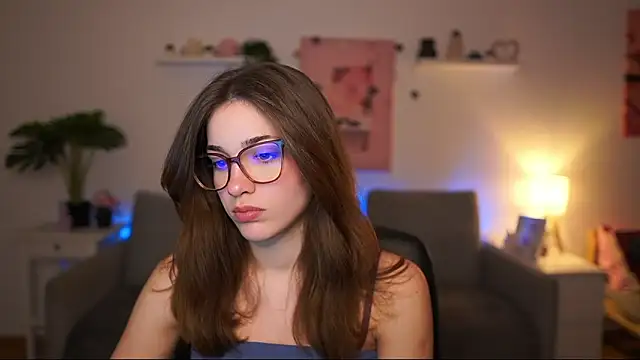 kissie cat online show from February 2026 02:27:02 PM