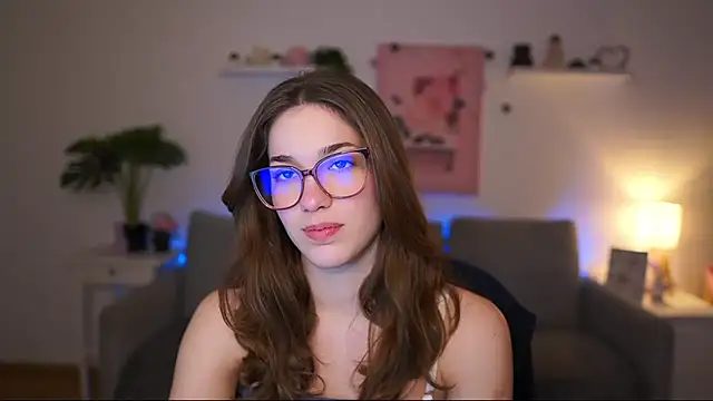 kissie cat online show from March 2026 02:43:01 PM