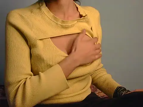 imaila18 online show from January 2026 07:00:01 AM