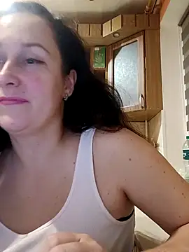 Amandda  online show from October 2025 06:05:02 PM