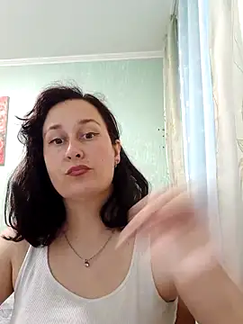 Snapshot of Amandda_ chatting on June 2026 04:28:02 PM Amandda online show from June 2026 04:28:02 PM