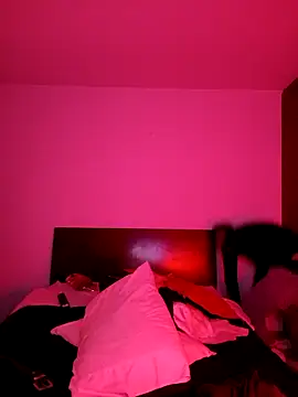 Carl Strip online show from November 2025 03:17:02 AM