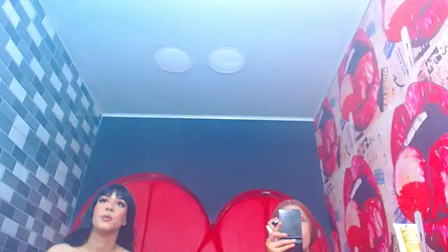 julessxcharlotte online show from November 2025 02:07:01 PM