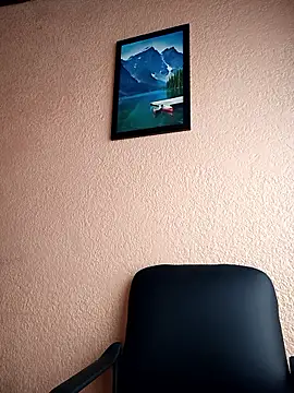 Mia-Glow online show from January 2026 01:17:02 PM