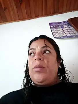 Mia-Glow online show from March 2026 01:03:01 PM