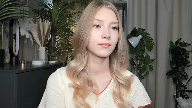 ChinBonnell online show from September 2025 05:44:01 AM