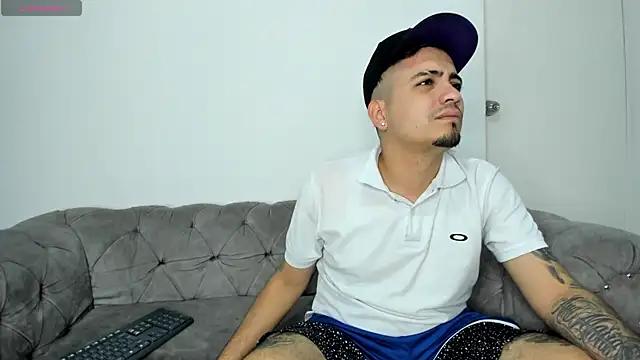 Snapshot of OwenStonne_ chatting on September 2025 04:23:01 AM OwenStonne online show from September 2025 04:23:01 AM