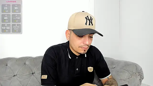 Snapshot of OwenStonne_ chatting on September 2025 04:12:01 AM OwenStonne online show from September 2025 04:12:01 AM