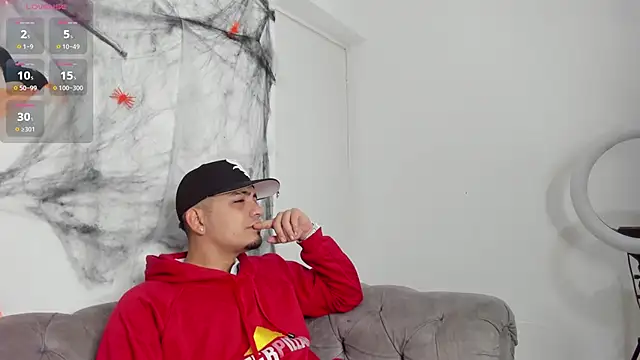 Snapshot of OwenStonne_ chatting on October 2025 04:20:01 AM OwenStonne online show from October 2025 04:20:01 AM