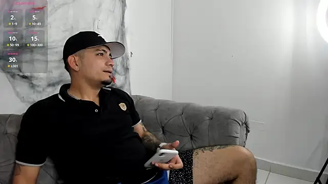 Snapshot of OwenStonne_ chatting on October 2025 04:13:02 AM OwenStonne online show from October 2025 04:13:02 AM