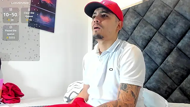 Snapshot of OwenStonne_ chatting on November 2025 12:05:02 PM OwenStonne online show from November 2025 12:05:02 PM