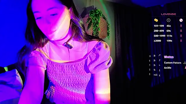 Snapshot of KayleeAgney chatting on November 2025 06:53:02 PM KayleeAgney online show from November 2025 06:53:02 PM