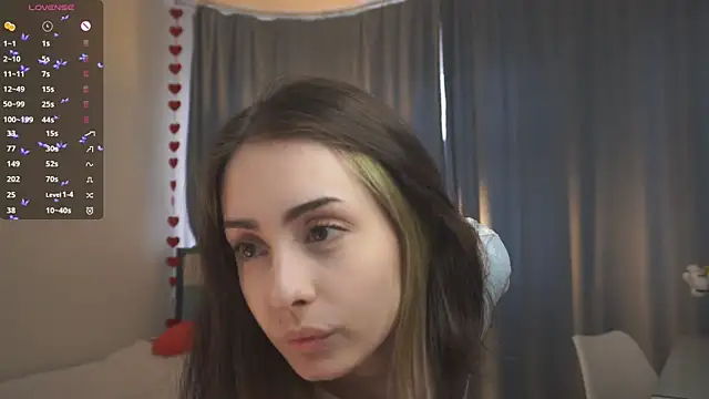 VernonKnapik online show from October 2025 10:27:02 AM