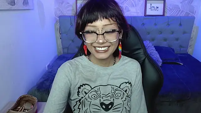 Snapshot of Nyxie_tk chatting on October 2025 07:55:01 PM Nyxie tk online show from October 2025 07:55:01 PM