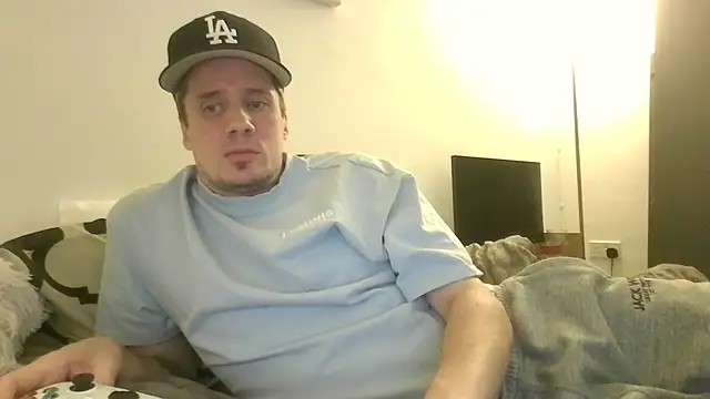 shyandchilling online show from March 2026 08:48:02 PM