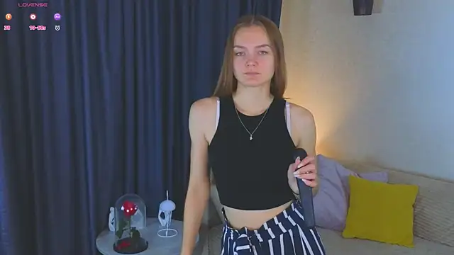 LouisaChaobal online show from October 2025 01:13:02 AM