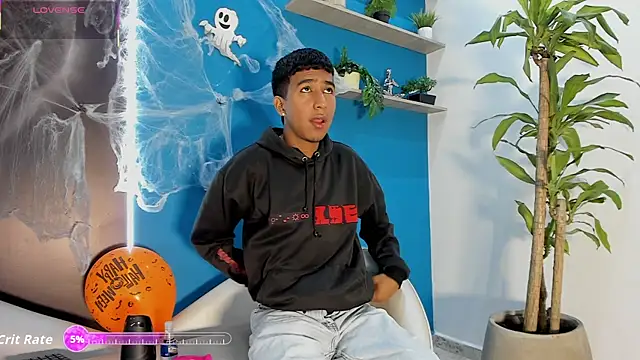 ender h0t online show from October 2025 01:43:02 PM