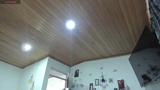 Fia   online show from September 2025 03:47:02 PM