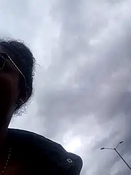 BiiancaEstradaa online show from September 2025 03:11:01 PM