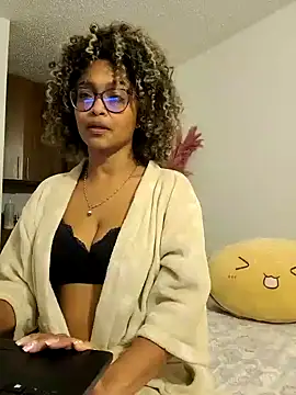 BiiancaEstradaa online show from October 2025 04:12:02 AM