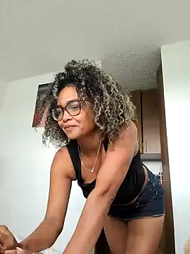 BiiancaEstradaa online show from April 2026 05:10:02 PM