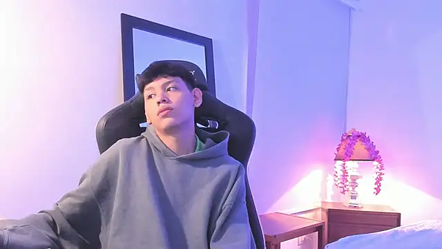 zeus blaze online show from September 2025 03:34:01 PM