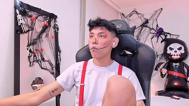 zeus blaze online show from October 2025 12:24:02 PM