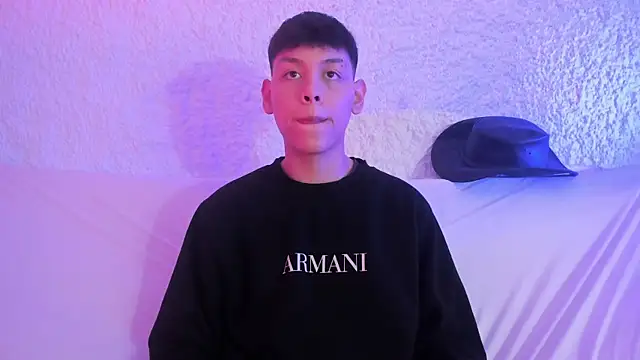 zeus blaze online show from November 2025 08:09:02 PM