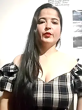 Ainaraazul online show from December 2025 11:03:02 PM