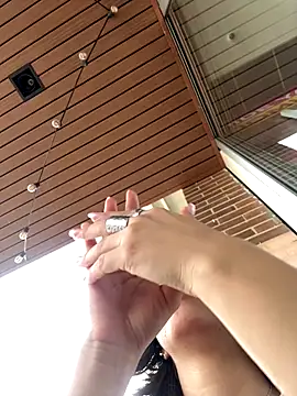 Adry Bach  online show from October 2025 07:48:02 PM