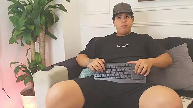 Naim Bennetsex online show from October 2025 06:53:01 PM