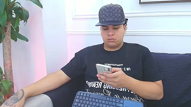 Naim Bennetsex online show from November 2025 06:01:01 PM