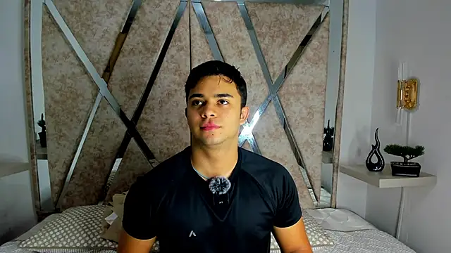 Snapshot of jayd_muscle chatting on October 2025 06:43:01 AM jayd muscle online show from October 2025 06:43:01 AM