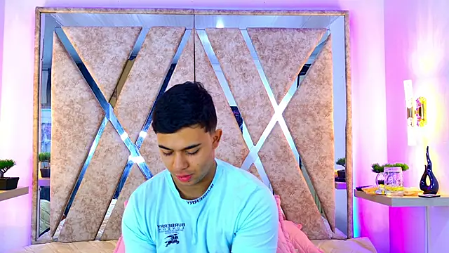 Snapshot of jayd_muscle chatting on December 2025 04:52:01 AM jayd muscle online show from December 2025 04:52:01 AM