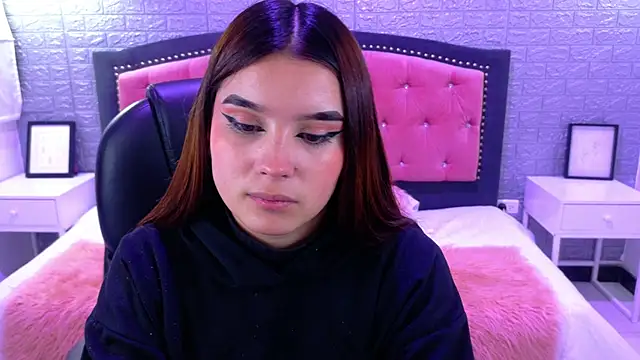 Natalie loffreda online show from October 2025 02:53:01 AM