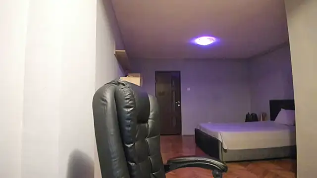 Snapshot of Ella_sweety00 chatting on November 2025 05:26:01 PM Ella sweety00 online show from November 2025 05:26:01 PM