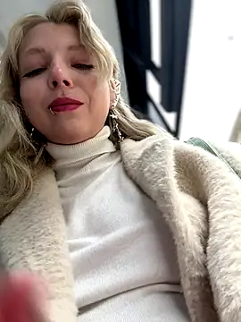 EveLittleSinner online show from October 2025 08:46:02 AM