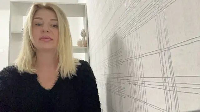 Blondie xoxoxo online show from September 2025 10:52:01 AM