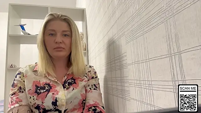 Blondie xoxoxo online show from October 2025 05:13:02 PM