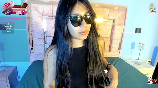 Snapshot of LICKY_LOV chatting on February 2026 03:24:02 AM LICKY LOV online show from February 2026 03:24:02 AM