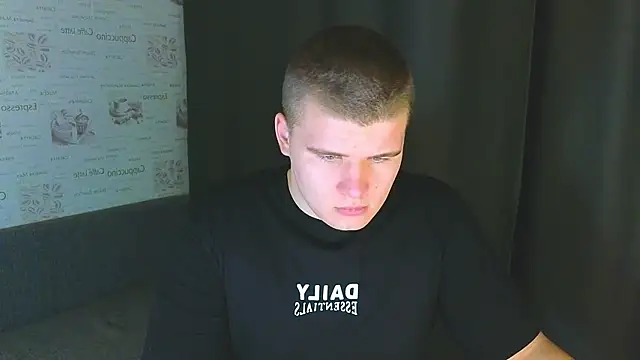 kittenmurr online show from September 2025 09:04:01 PM