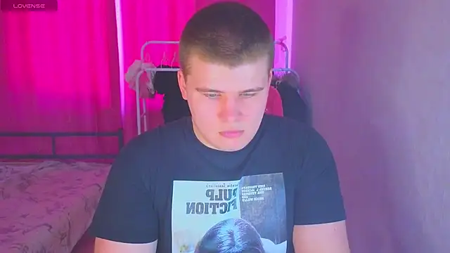 kittenmurr online show from February 2026 08:15:02 AM