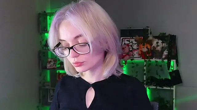 ShizukaBlanche online show from September 2025 03:43:01 AM