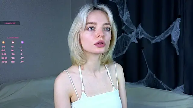 ShizukaBlanche online show from November 2025 03:19:01 AM