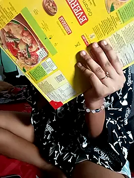 Cutie Shruti online show from October 2025 12:25:02 PM