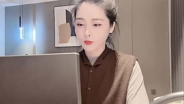 Ianxuan online show from October 2025 06:03:01 AM