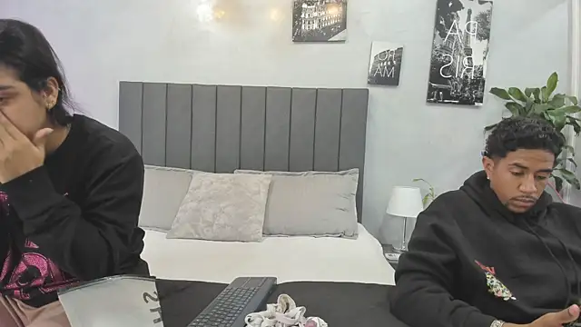 violet and myers online show from September 2025 11:26:01 AM