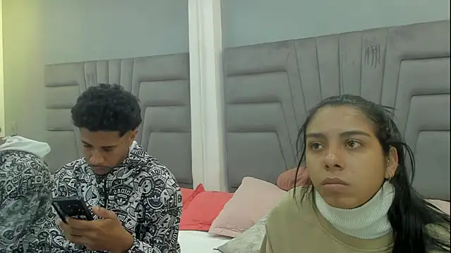 violet and myers online show from October 2025 11:51:02 AM